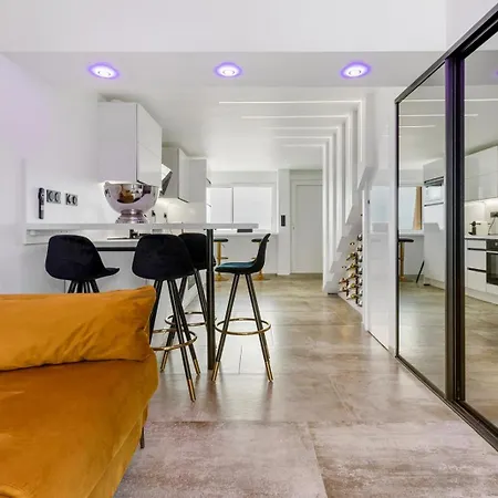 The Place To Be Port Nature Apartment *