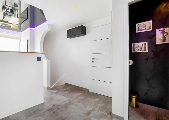 The Place To Be Port Nature *