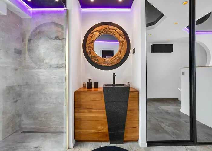 The Place To Be Port Nature * Agde